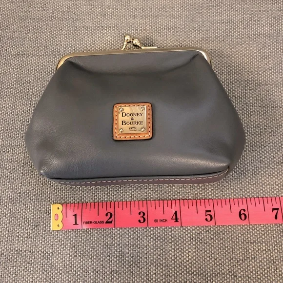 Dooney & Bourke Gray Clutch change purse wallet - Picture 8 of 16